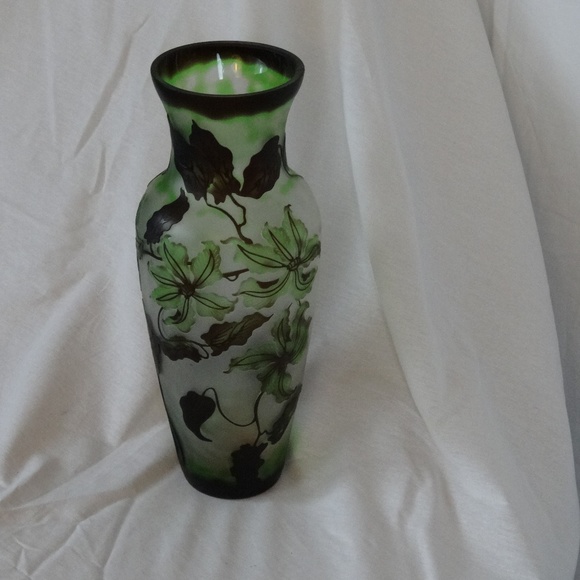Translucent Frosted Glass Tiger Lily 14" Tall Vase